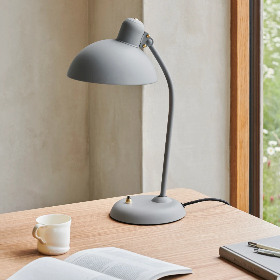 Lampa biurkowa Kaiser Idell 6556 Matt Light Grey Fritz Hansen