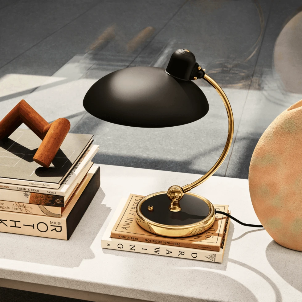 Lampa biurkowa Kaiser Idell 6631 Easy grey & Brass Fritz Hansen