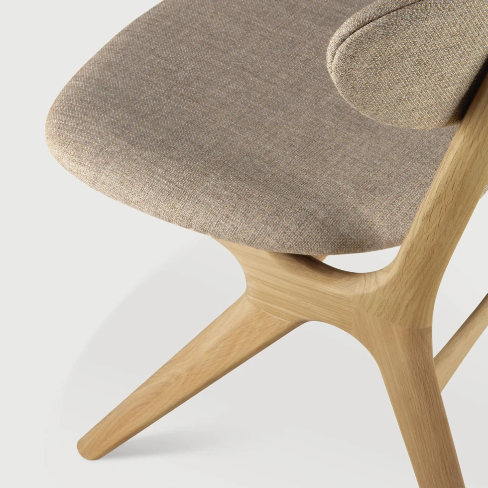 Krzesło tapicerowane Eye Oak Ethnicraft