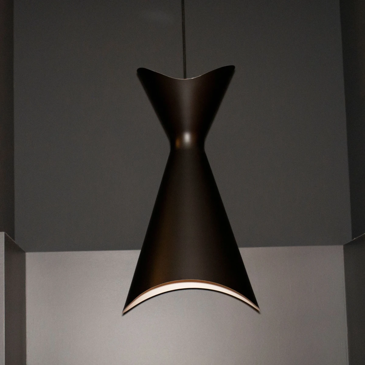 Outlet! Lampa wisząca Ninotchka 425 LYFA