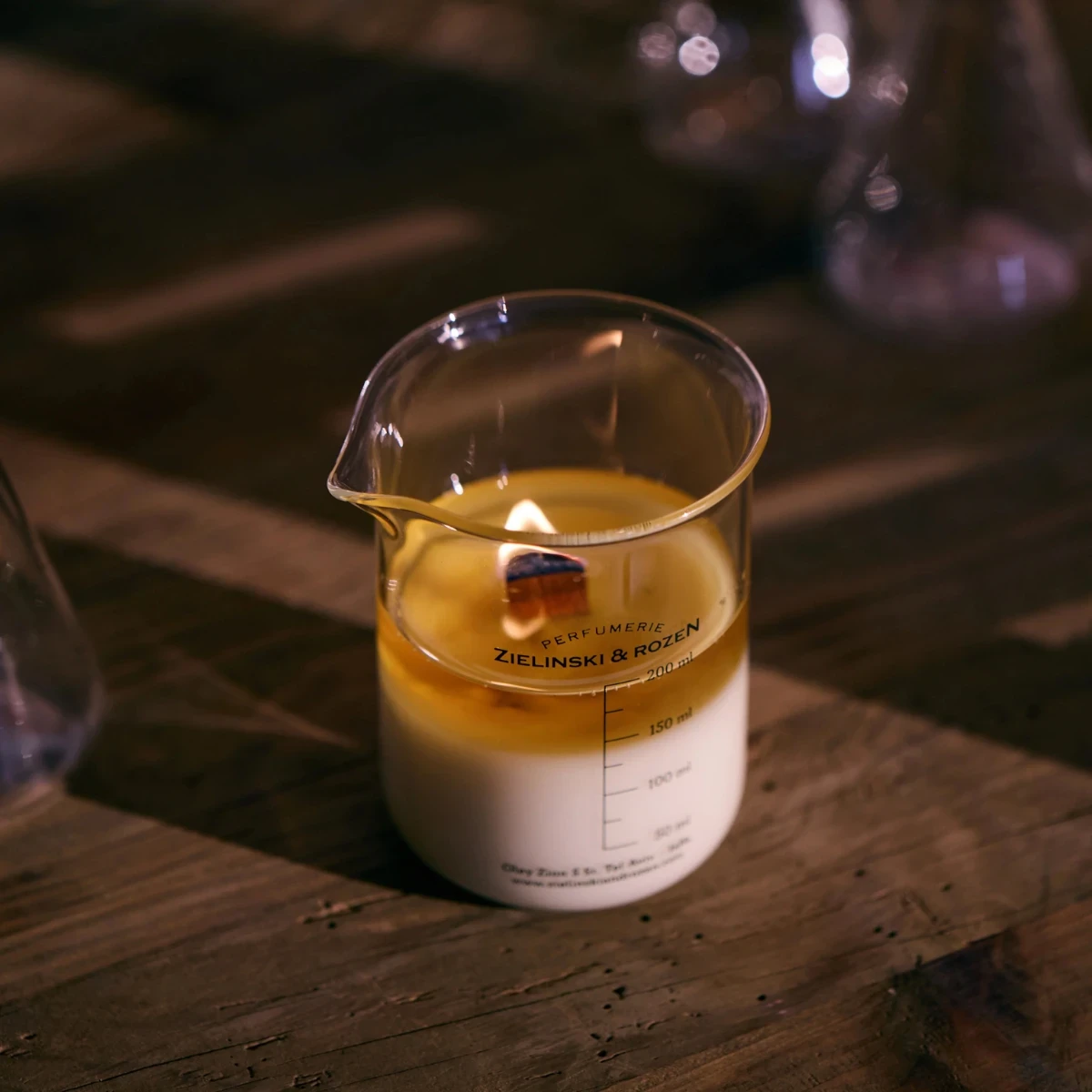 Świeca zapachowa 170g Black Pepper, Vetiver, Neroli, Amber Zielinski & Rozen