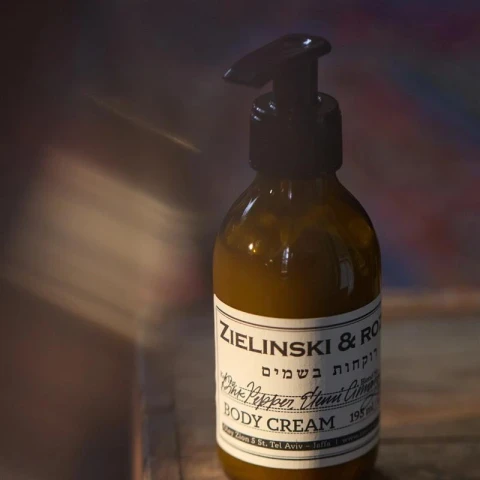 Balsam do ciała 195ml Pink Pepper, Elemi, Cinnamon, Leather Zielinski & Rozen