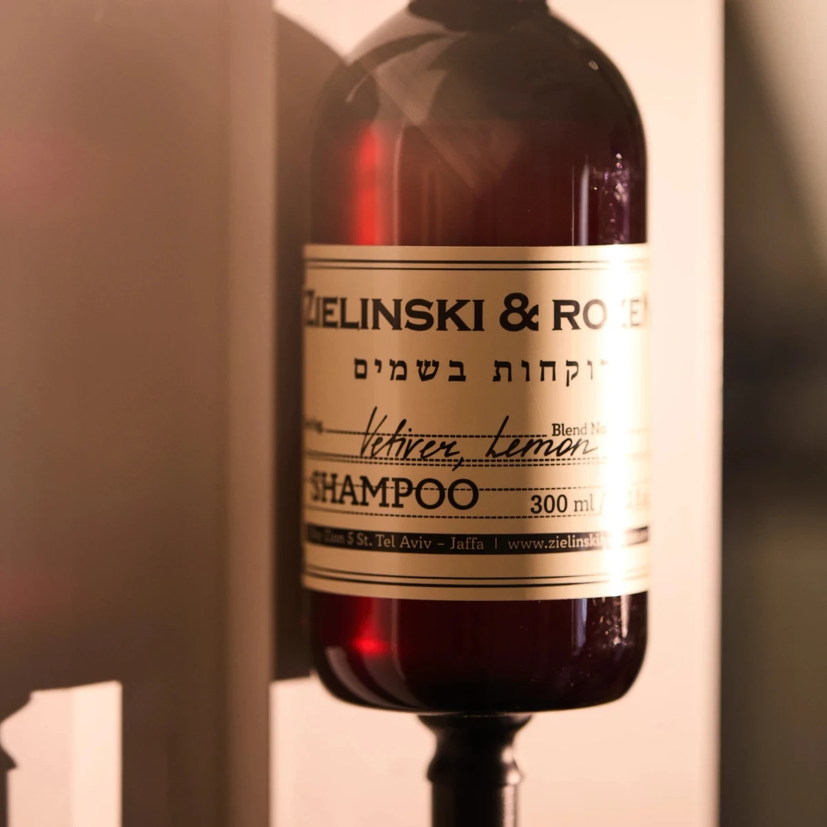 Szampon do włosów 300ml Vetiver, Lemon Zielinski & Rozen