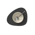 Podkładka stołowa Curve Nupo Black 24x28cm LindDNA