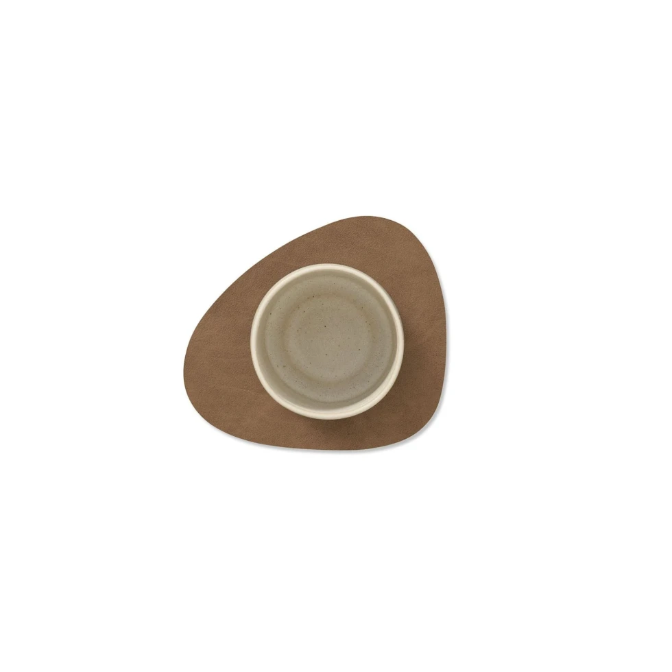 Podkładka pod szklankę Curve Nupo Brown 11x13cm LindDNA
