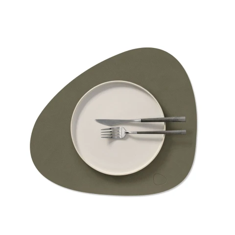 Podkładka stołowa Curve M Nupo Army Green 31x35cm LindDNA