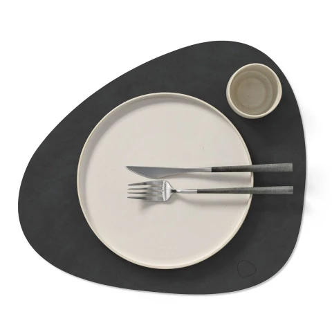 Podkładka stołowa Curve L Nupo Black 37x44cm LindDNA