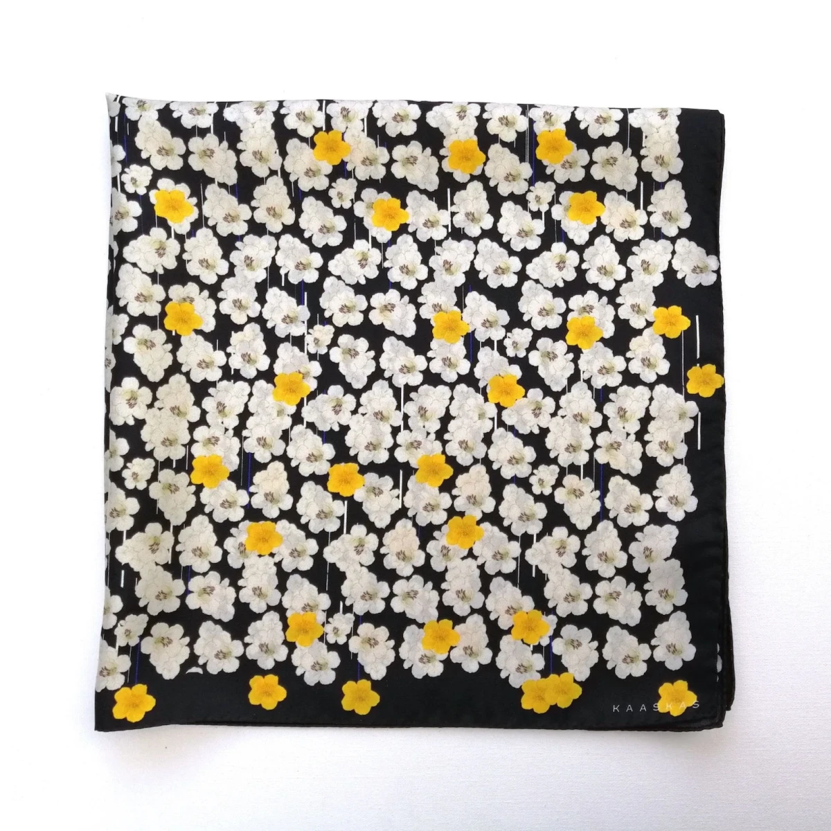 Apaszka jedwabna Caviar Black Kaaskas