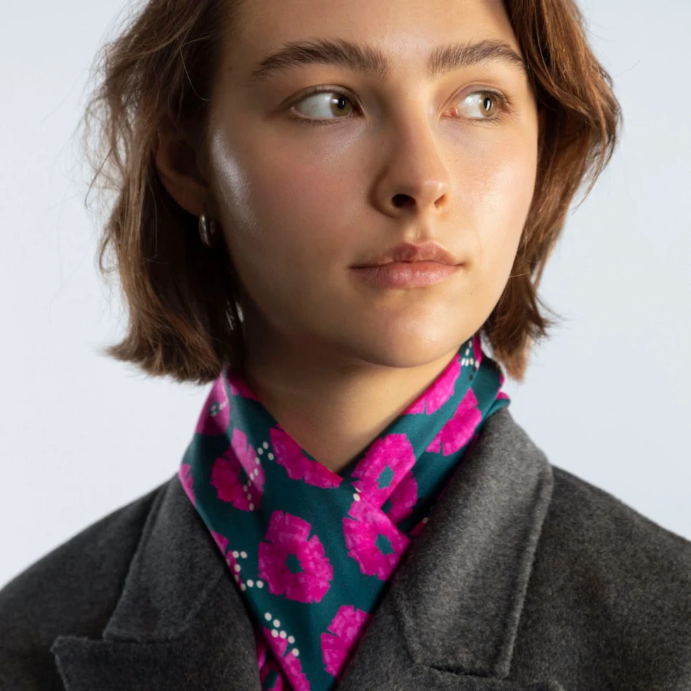 Apaszka jedwabna Hot Pink Kaaskas