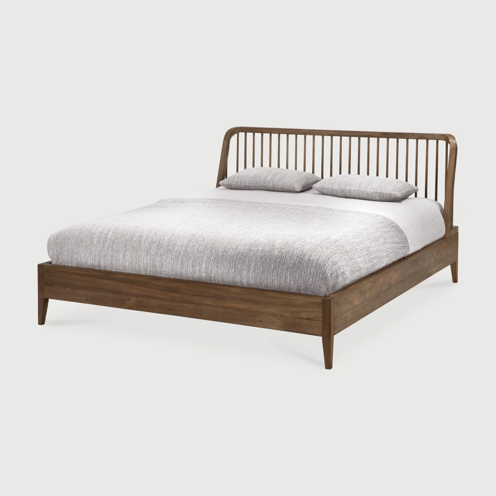 Łóżko z drewna tekowego Spindle Ethnicraft