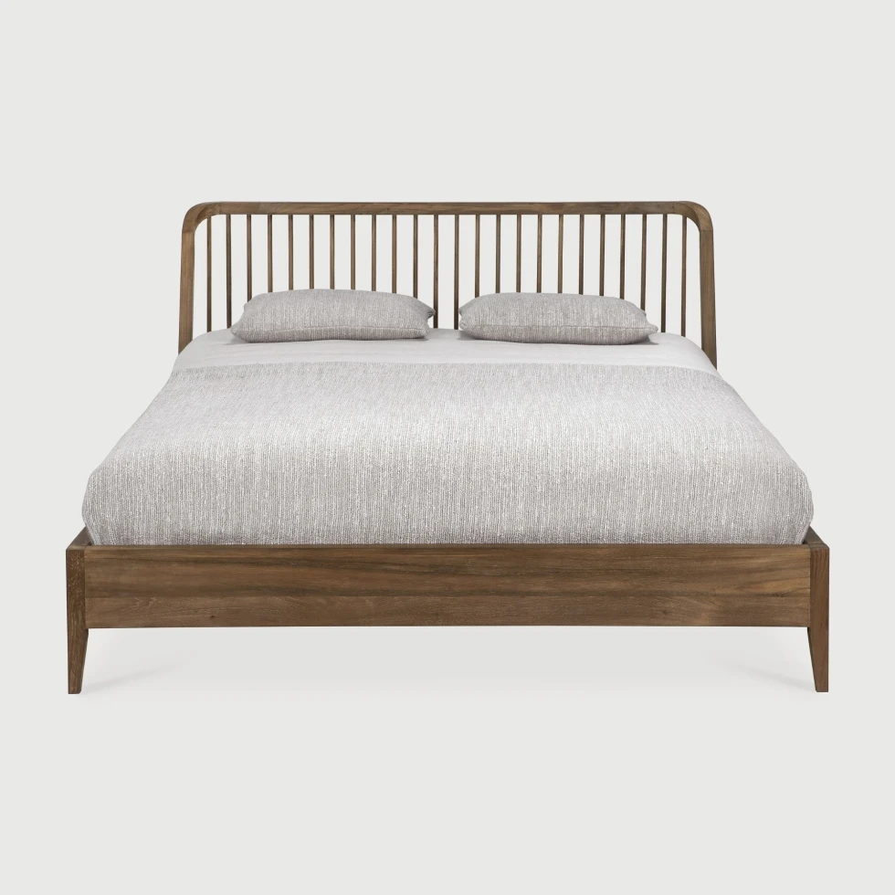 Łóżko z drewna tekowego Spindle Ethnicraft