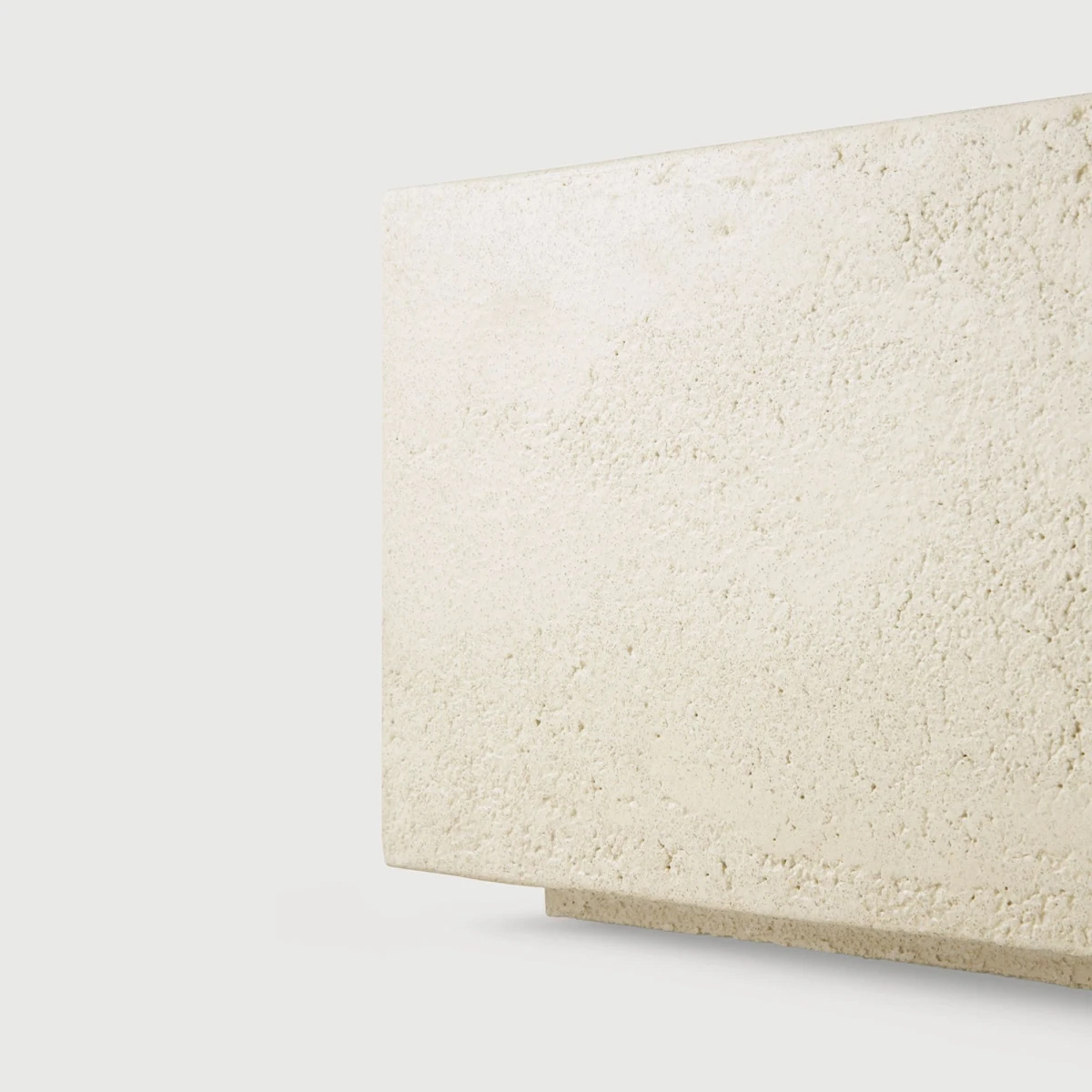 Stolik kawowy Elements Microcement Off White Ethnicraft