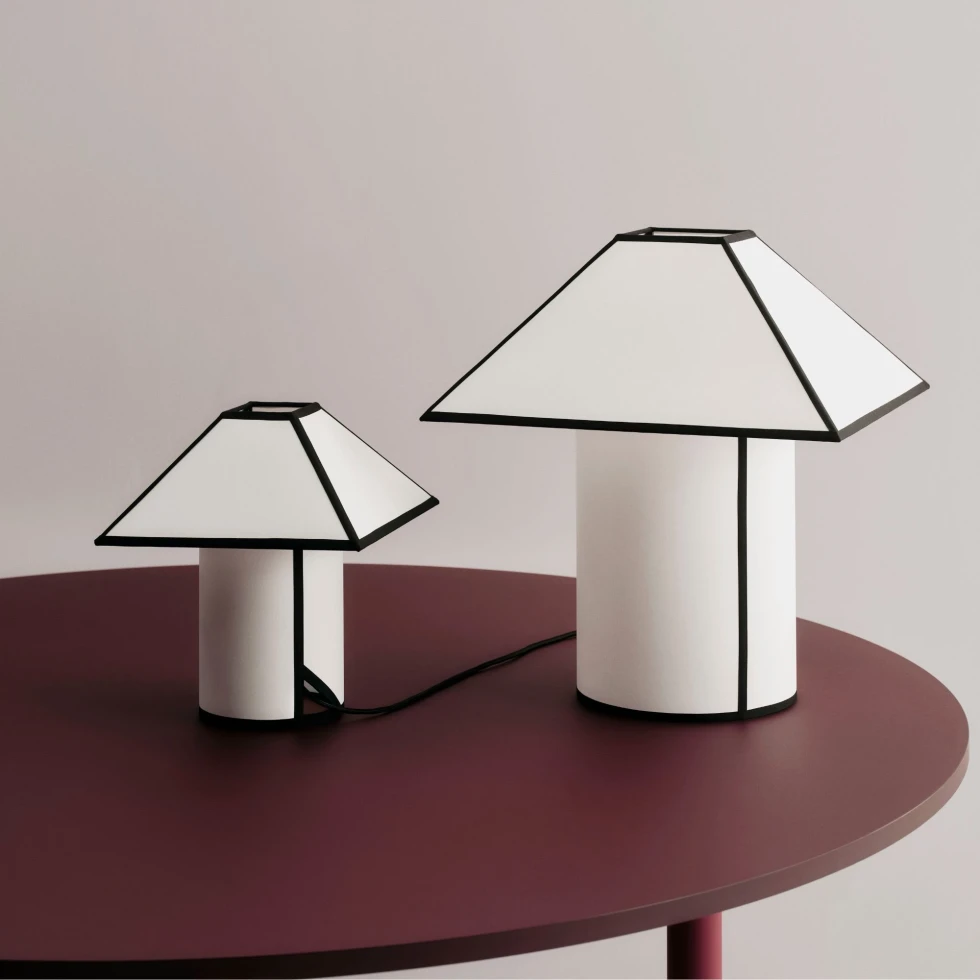 Lampa stołowa Ava Pyramid 290 HAY