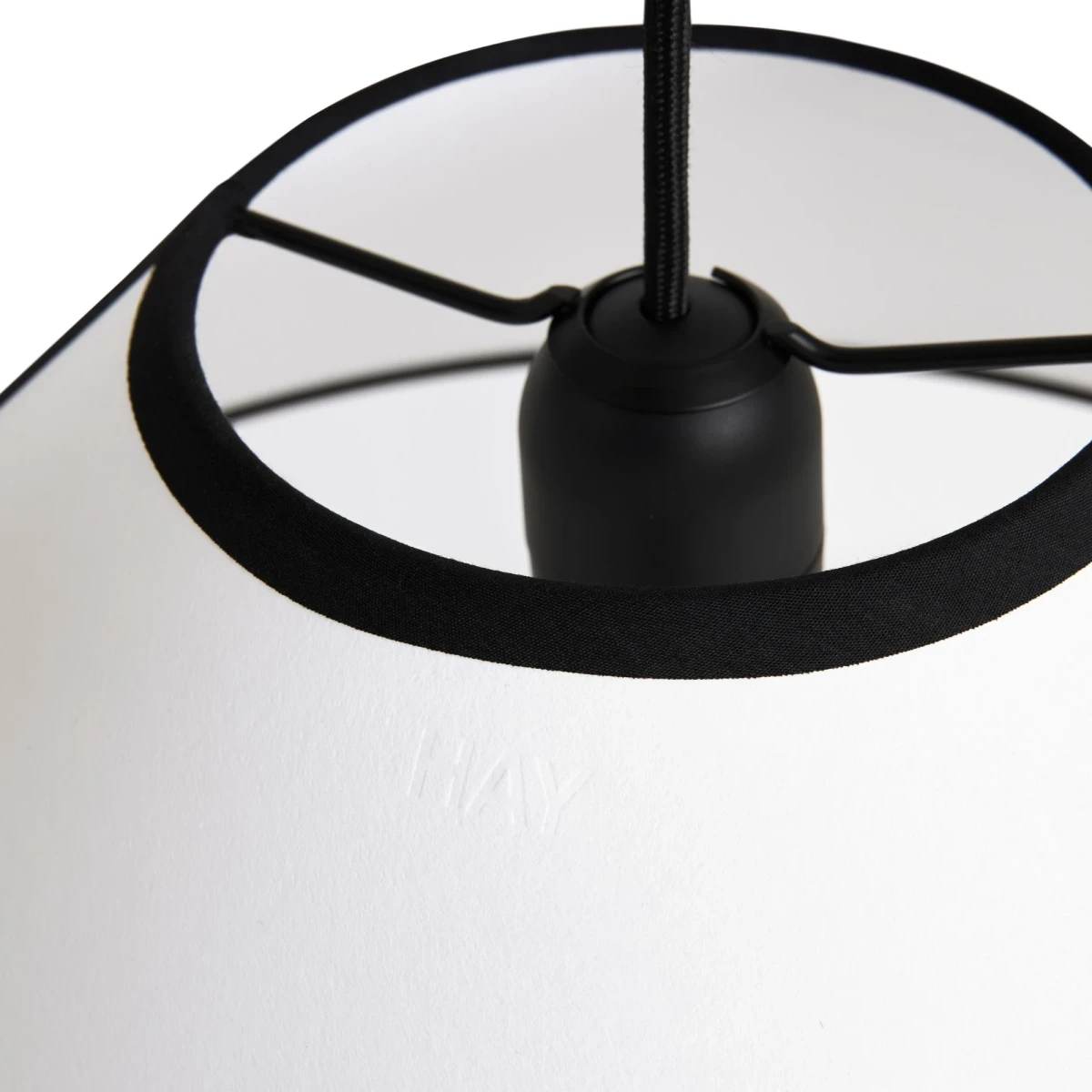 Lampa wisząca Ava Cone 600 HAY
