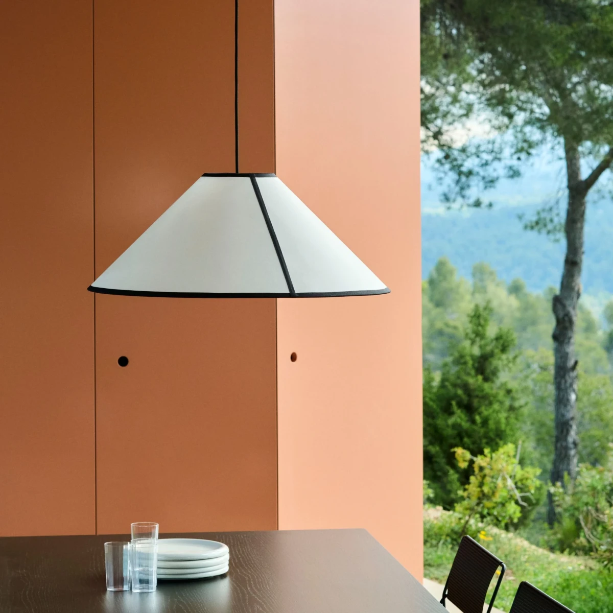 Lampa wisząca Ava Cone 600 HAY