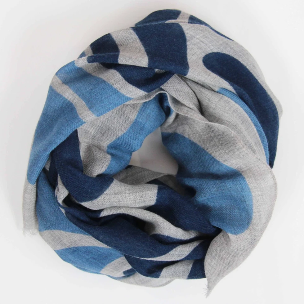 Szal wełniany Gardenia Bleu Blue Les Belles Vagabondes