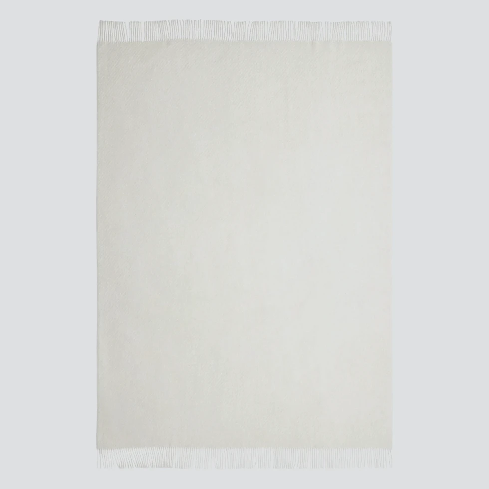 Pled Vika Raw White take a NAP