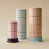 Świeca Column Candle S Light pink with bordeaux grids HAY