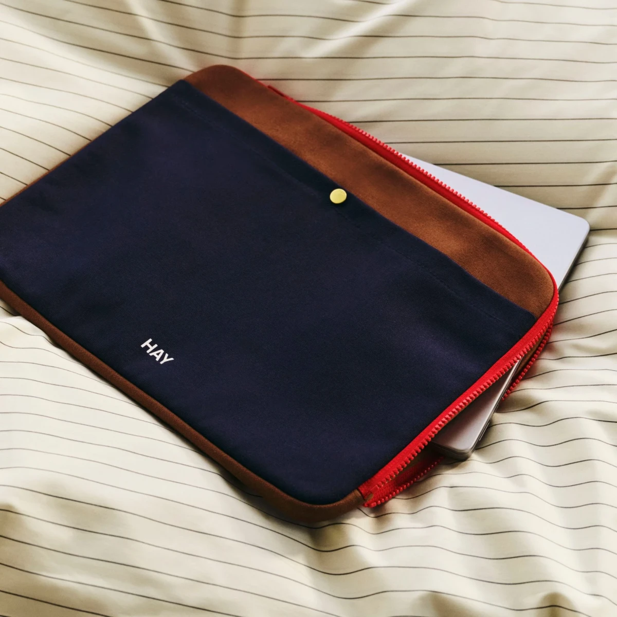 Pokrowiec na laptopa Multi 13"/14" Midnight blue multi HAY