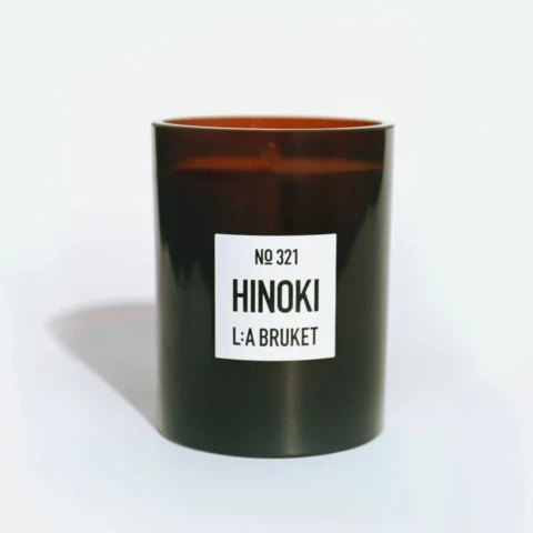 Świeca zapachowa 321 Hinoki 260 g L:A BRUKET