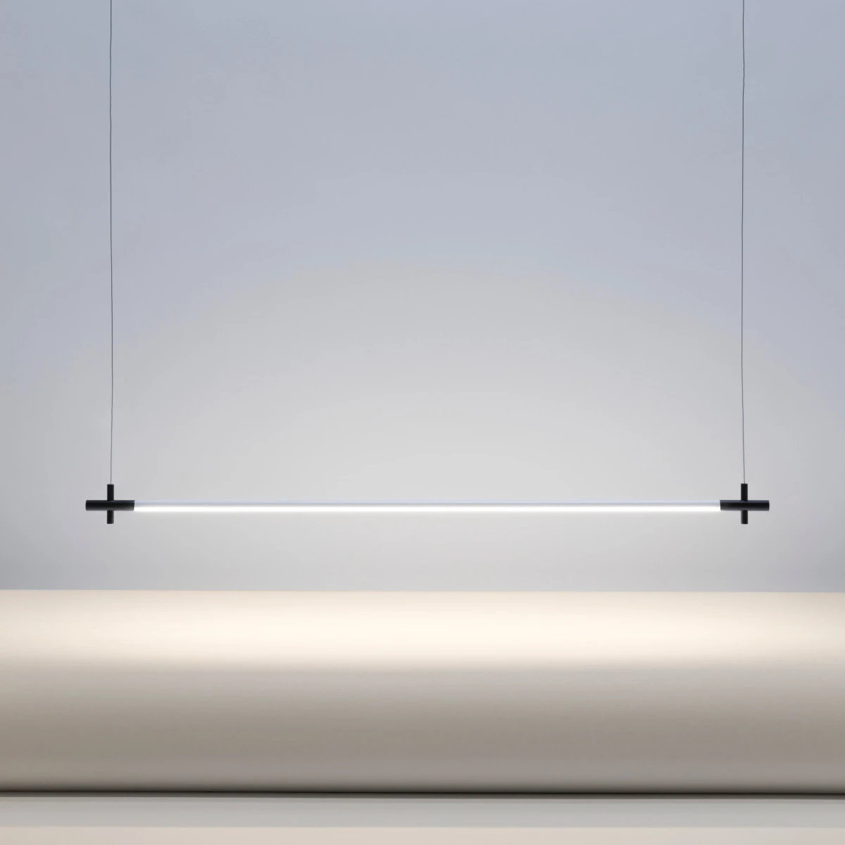 Minimalistyczna lampa wisząca Cross 2 bs.living