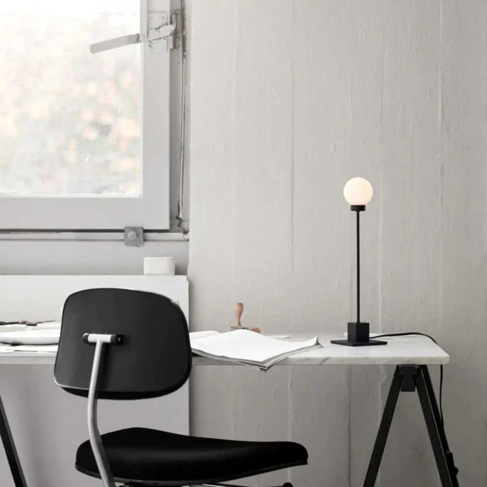 Lampa stołowa Snowball Black NORTHERN Lighting Lampa stołowa Snowball Black NORTHERN Lighting