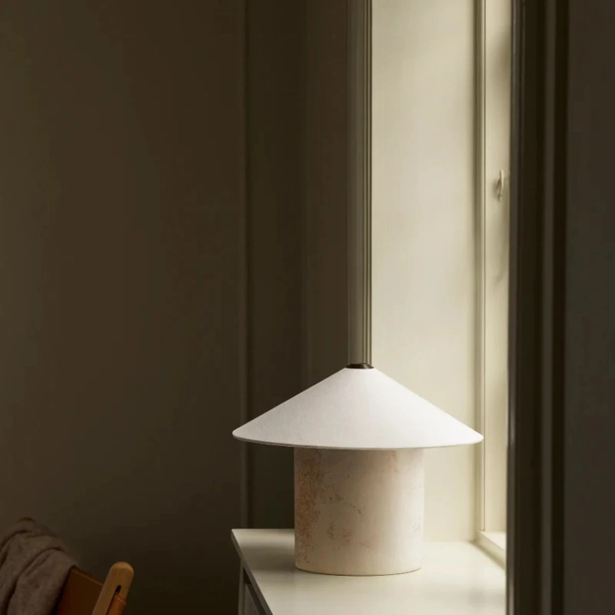 Lampa stołowa Futé 350 Ceramic LYFA