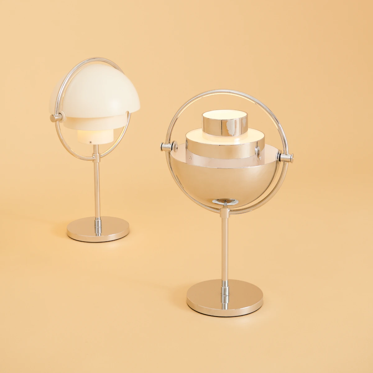 Lampa przenośna Multi-Lite Chrome-White Gubi