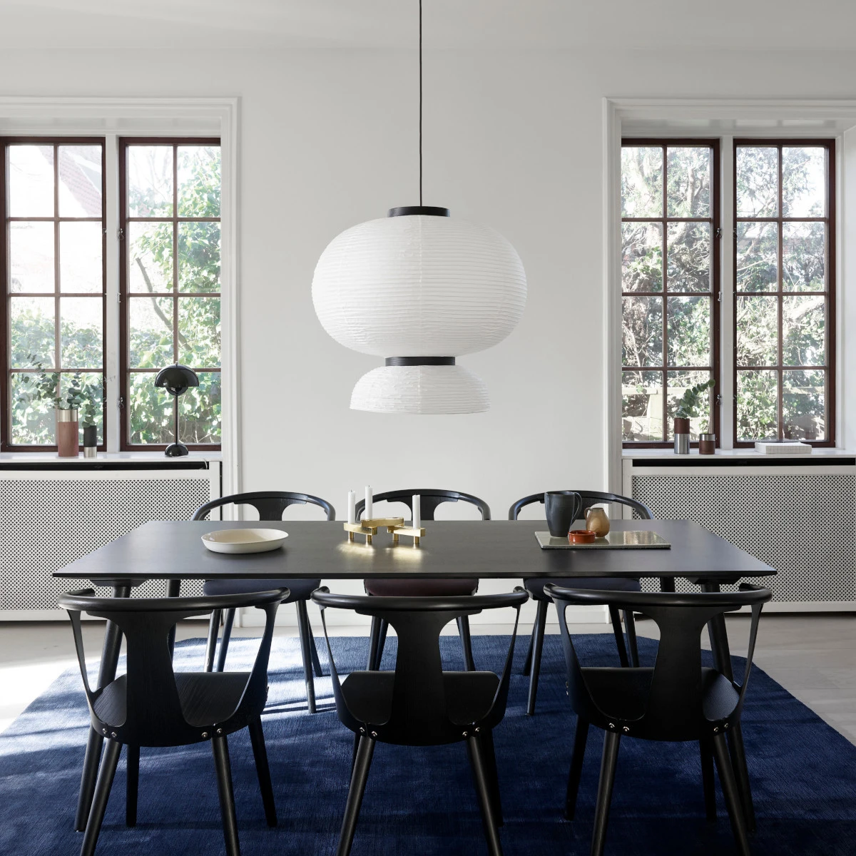 Duża lampa wisząca Formakami JH5 &Tradition