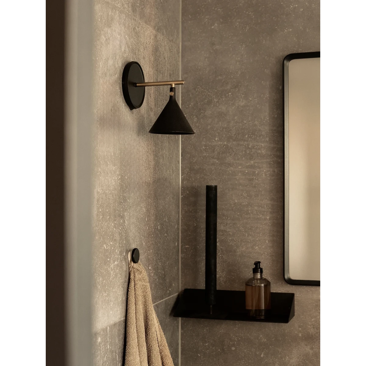 Lampa ścienna Cast