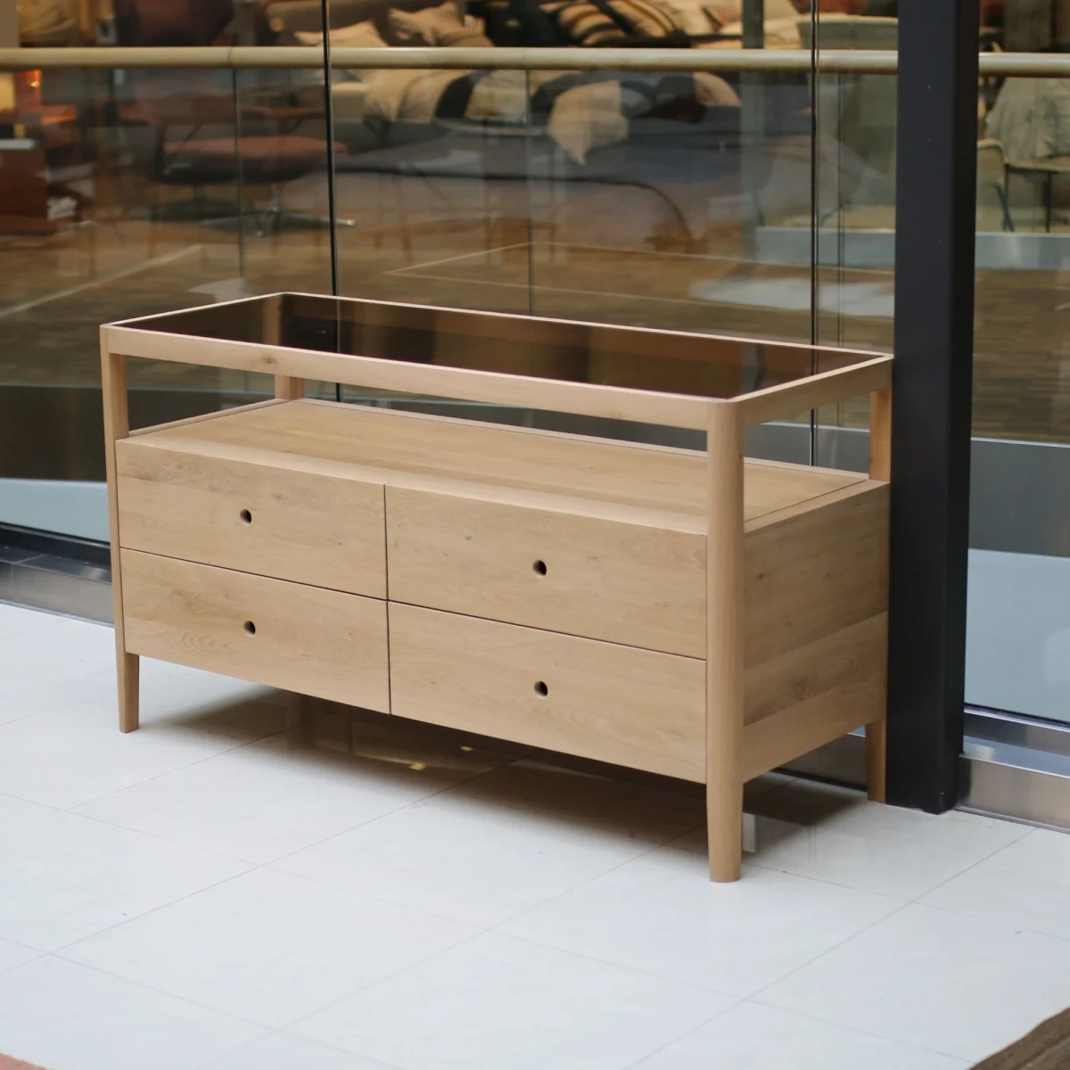 Komoda Spindle dębowa Ethnicraft