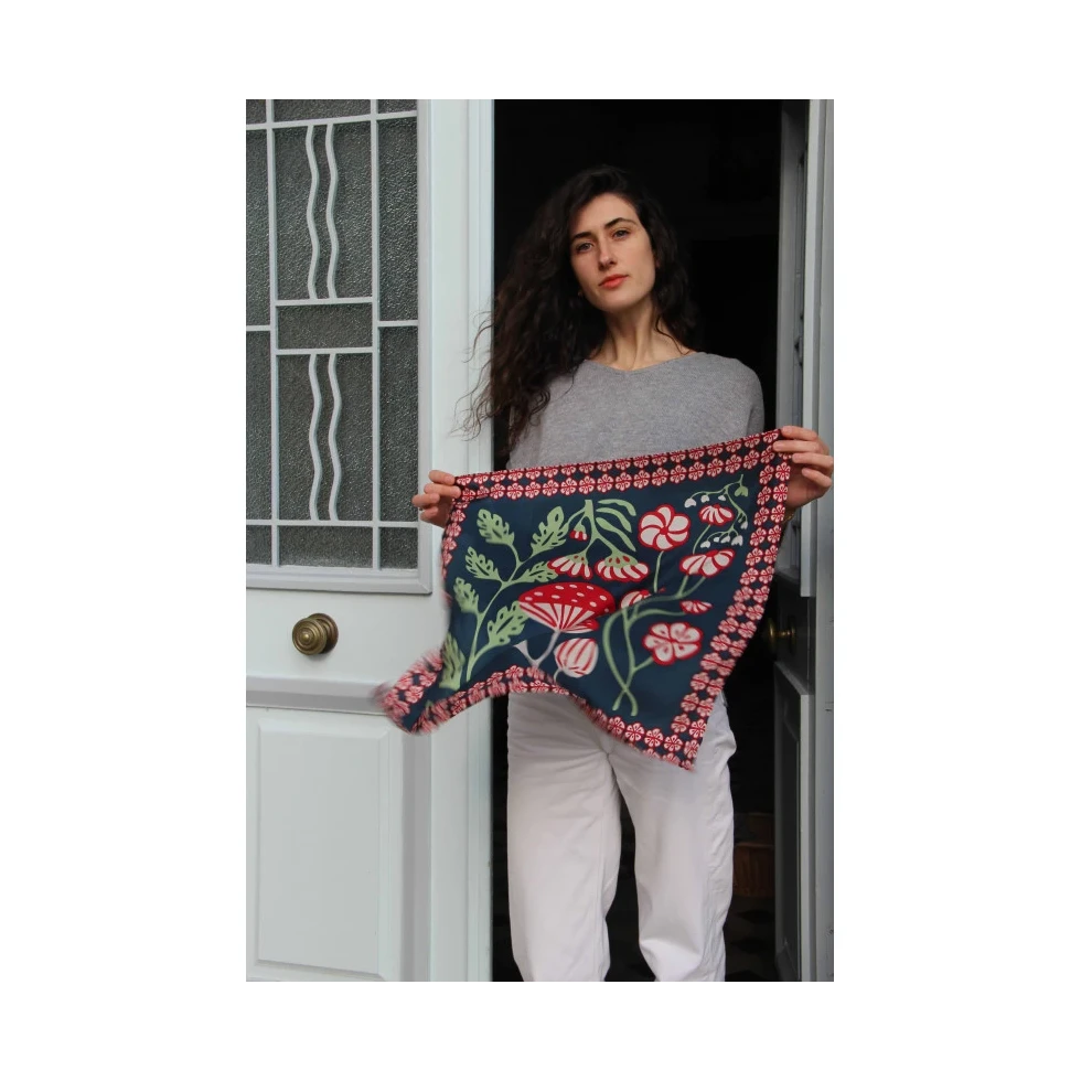 Apaszka jedwabna Mini Alice Marine Navy Apaszka jedwabna Mini Alice Marine Navy