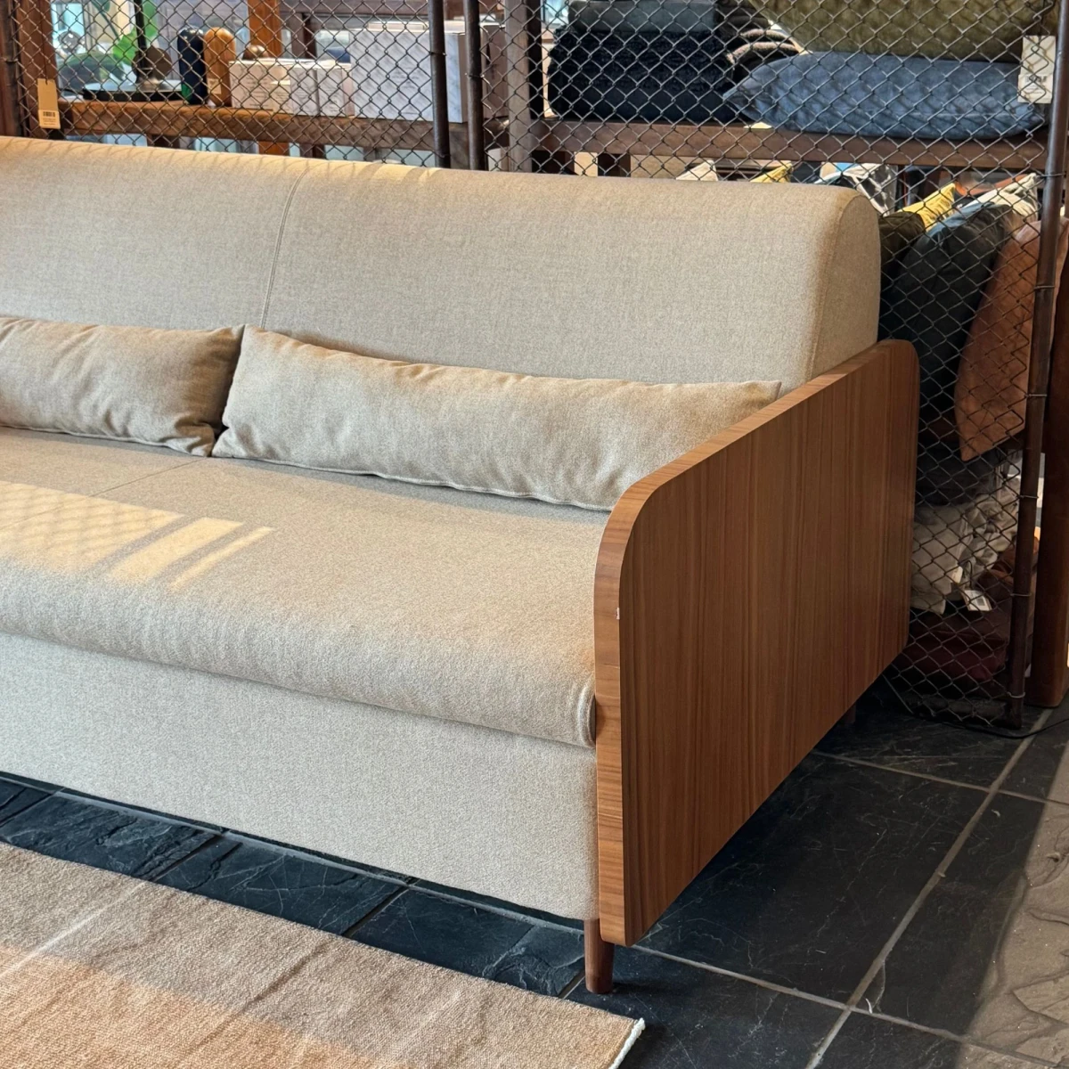 Sofa Marina 3,5-osobowa z funkcją spania Sofa Marina 3,5-osobowa z funkcją spania