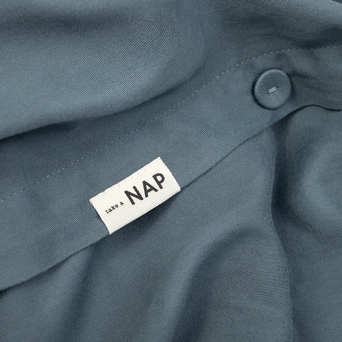 Prześcieradło z bawełny satynowej z gumką Simples Cinnamon take a NAP