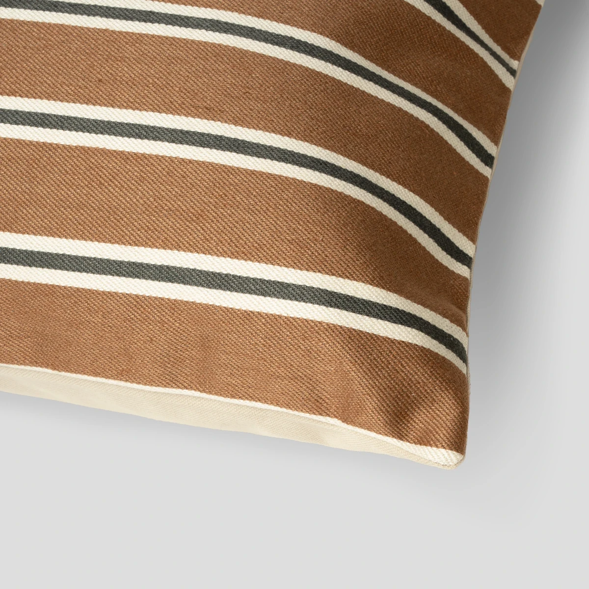 Poszewka dekoracyjna Tivo Cinnamon