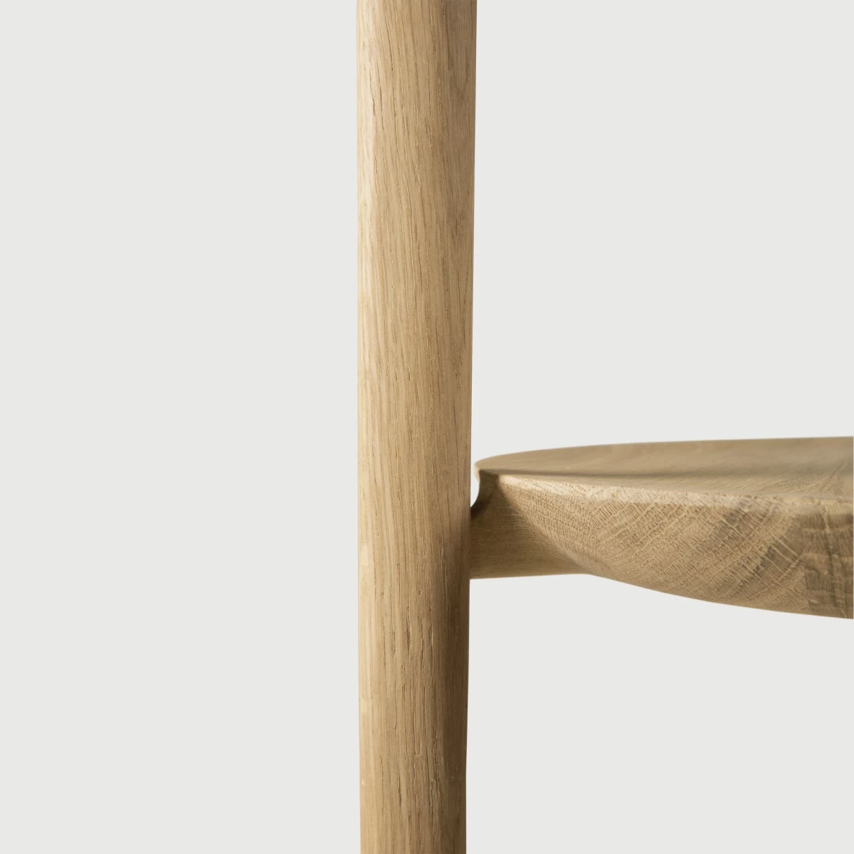 Solidny stolik dębowy Bok Ethnicraft