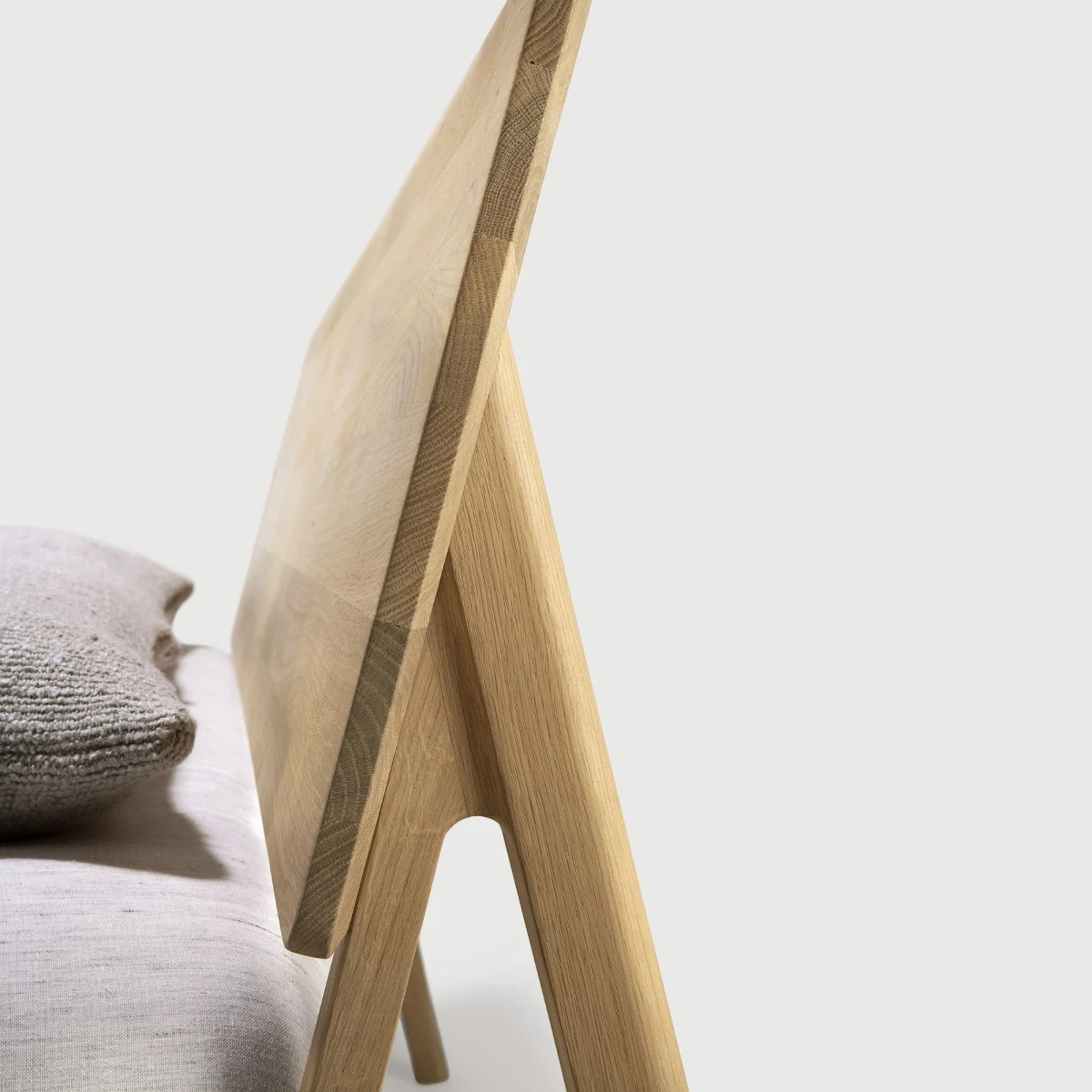 Drewniane łóżko dębowe Air Ethnicraft