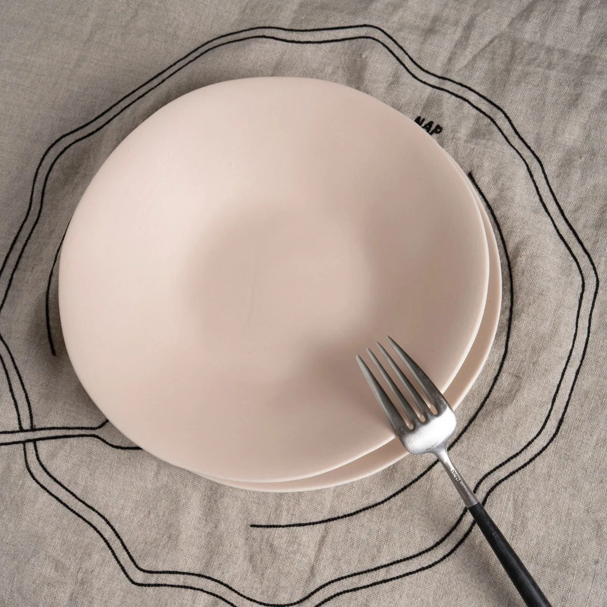 Bieżnik z haftem Festive Season, natural/off white, 50x180cm