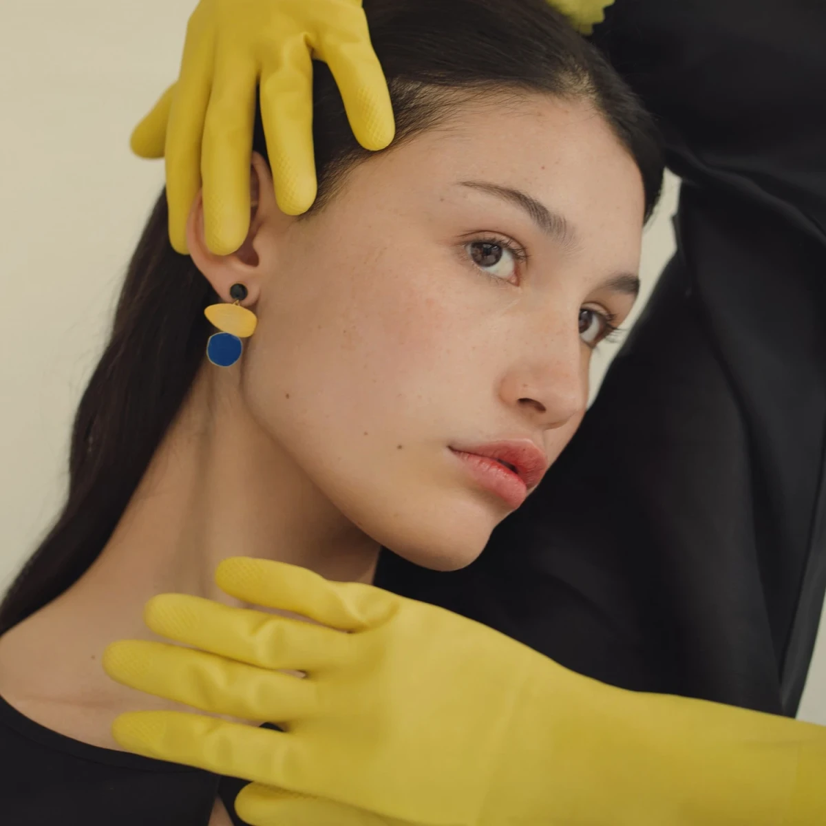 Złote kolczyki potrójne