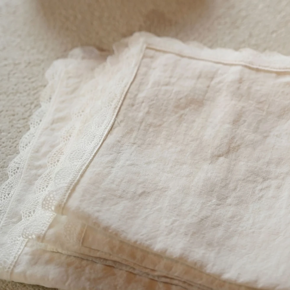 Serwetka lniana z koronką oyster