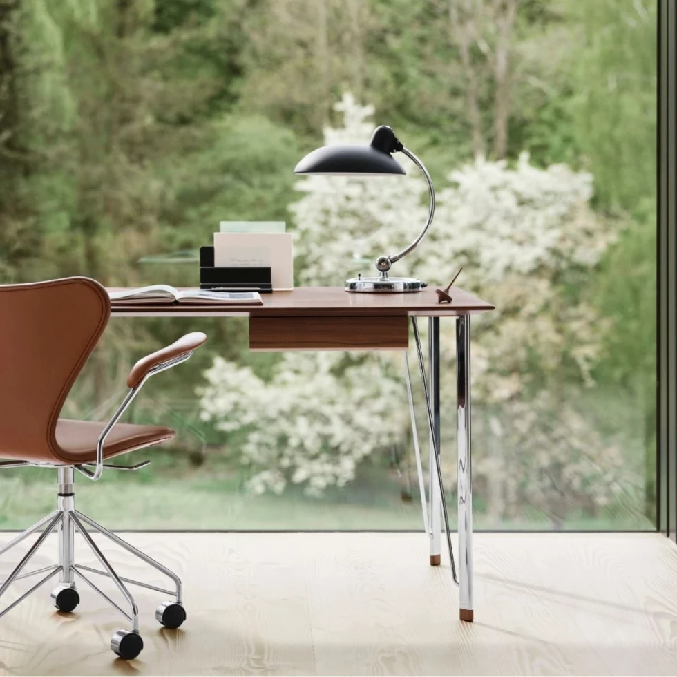 Wykonane z forniru krzesło Series 7 Fritz Hansen