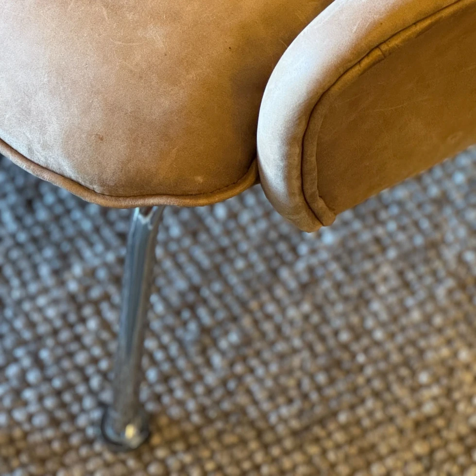 Fotel Aba z podnóżkiem