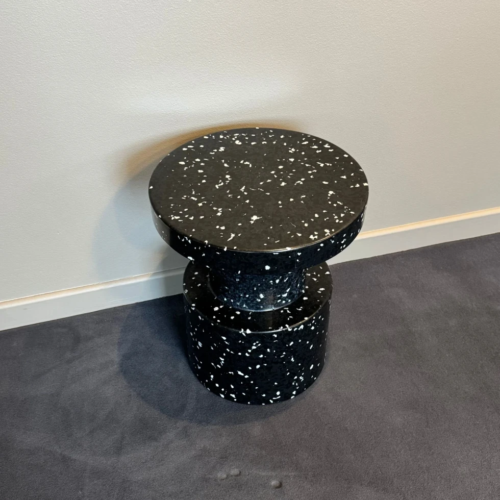 Stolik Bit Stool Black Normann Copenhagen
