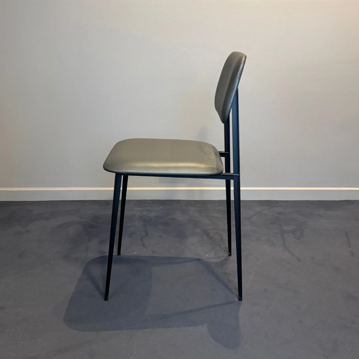 Outlet! Krzesło do jadalni DC Ethnicraft