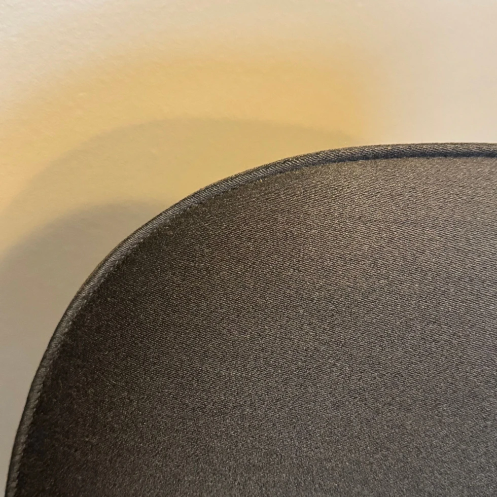 Tapicerowane krzesło Softshell Side Vitra