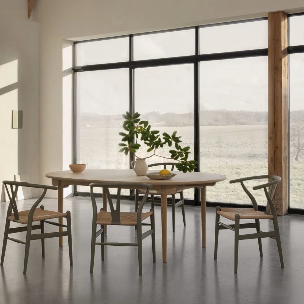 Drewniane krzesło Wishbone CH24 Natural Carl Hansen & Søn
