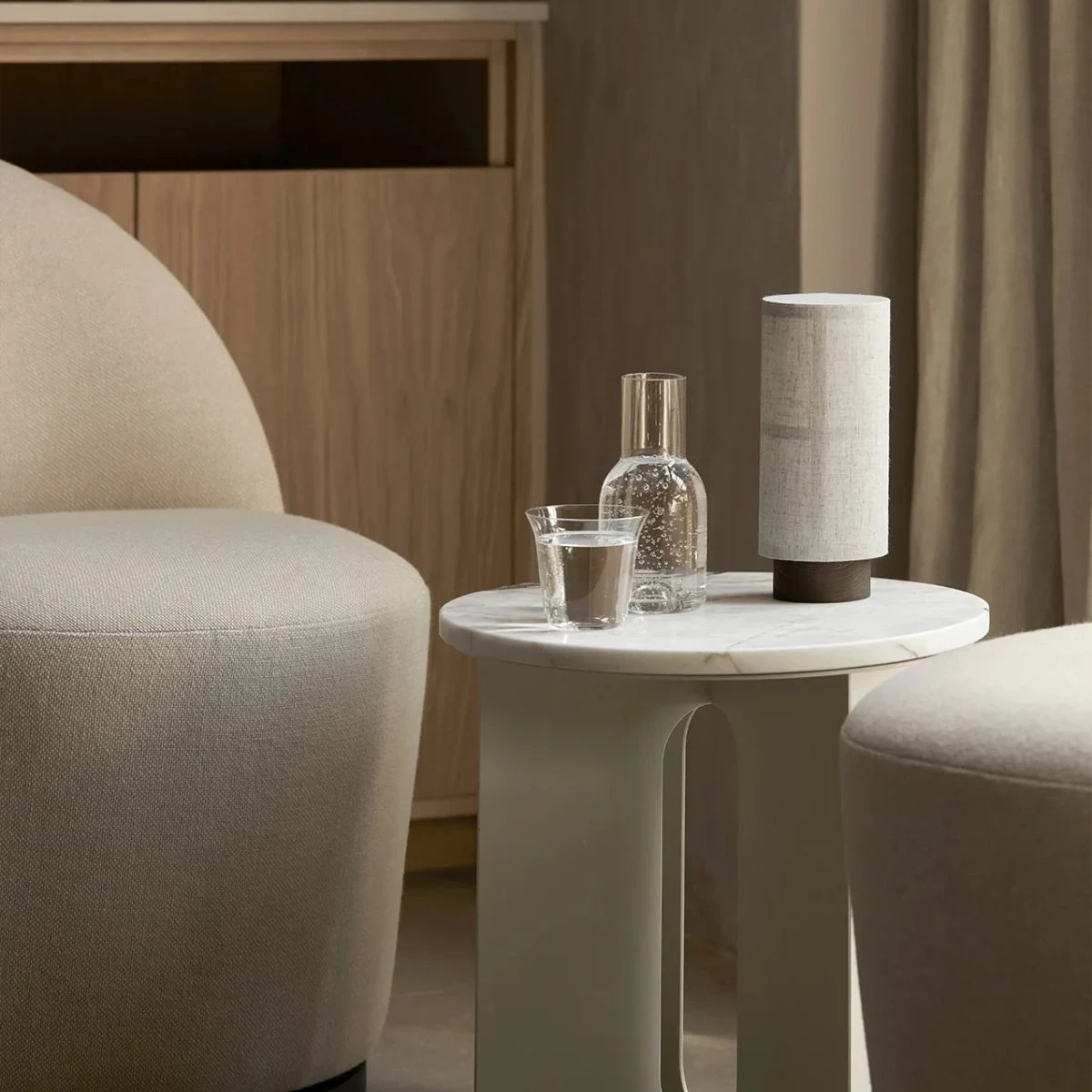 Lama stołowa Hashira