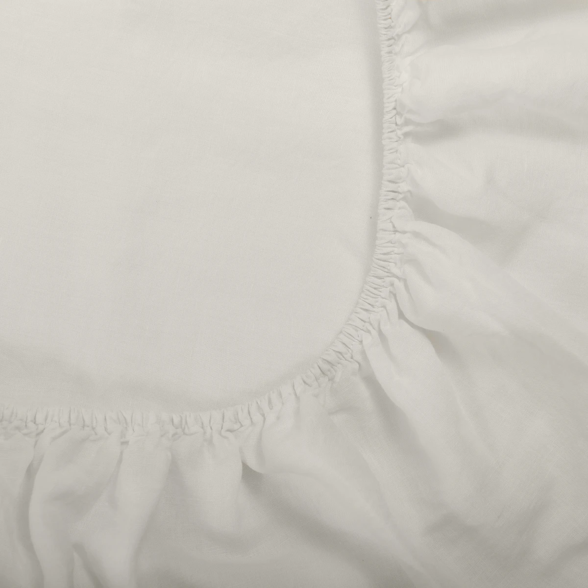 Prześcieradło z gumką lniano-bawełniane Moldura Off White NAP