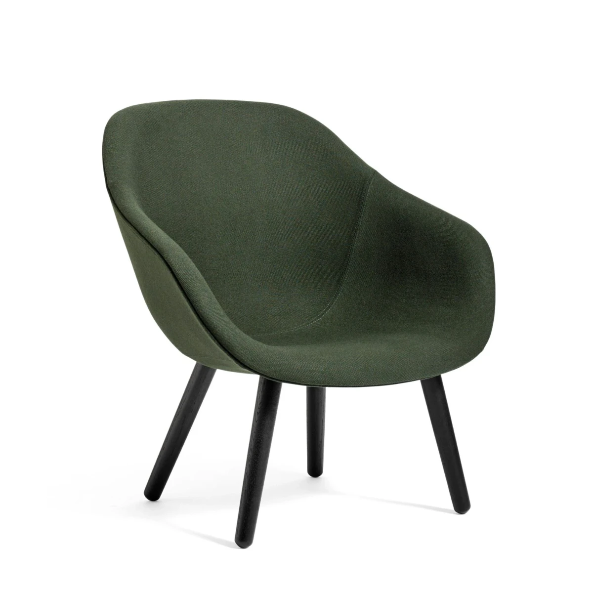 Komfortowy fotel About A Lounge HAY