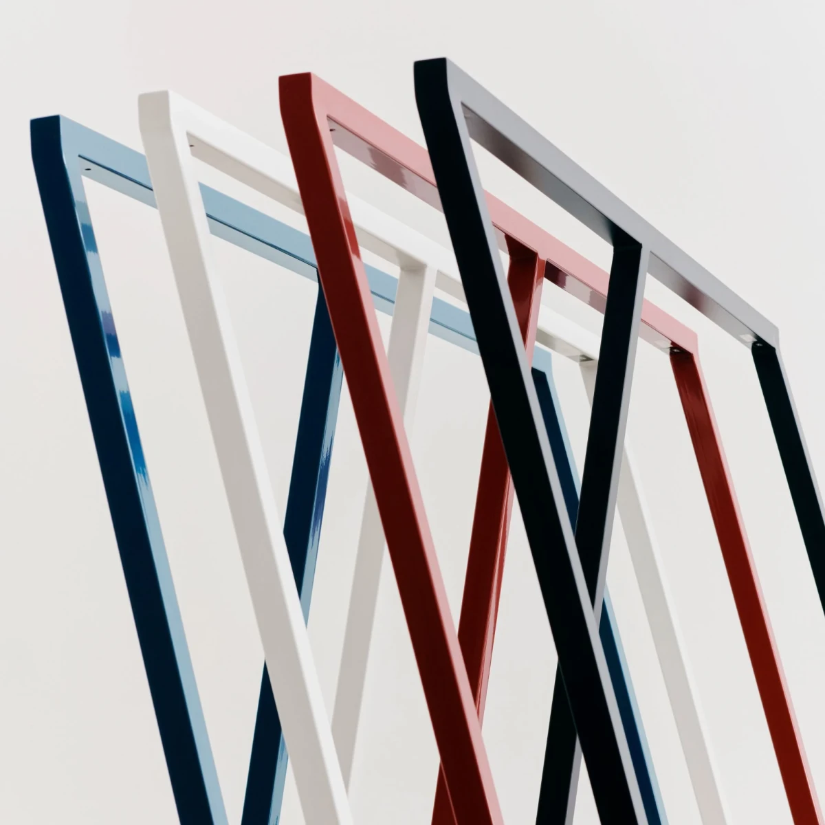 Wieszak na ubrania Loop Stand Wardrobe